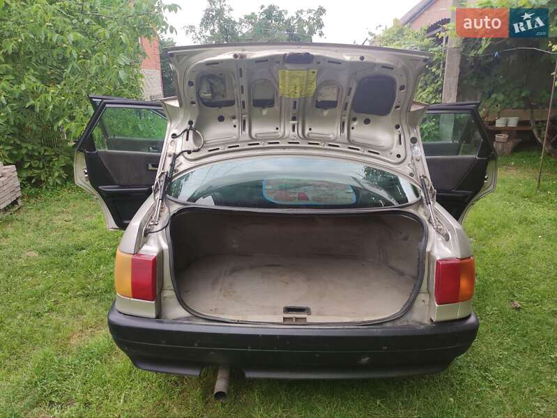 Седан Audi 80 1987 в Луцке фото 11 Седан Audi 80 1987 в Луцке