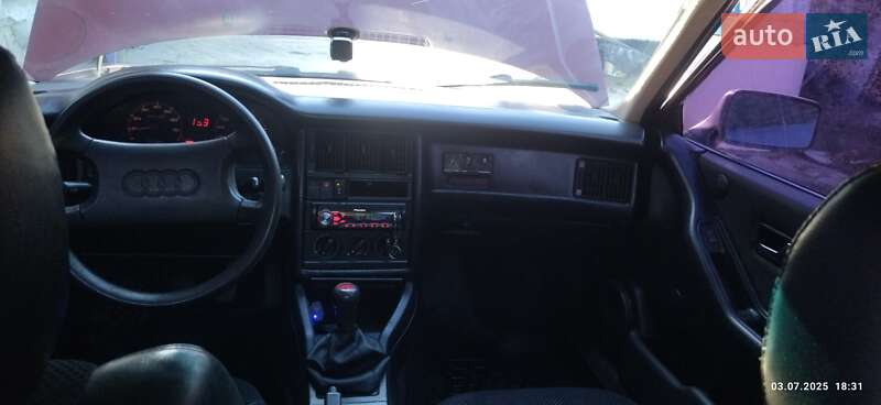 Седан Audi 80 1986 в Миронівці