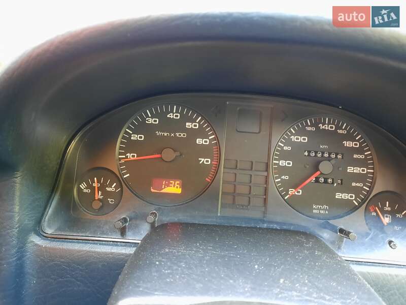 Седан Audi 80 1990 в Василькове