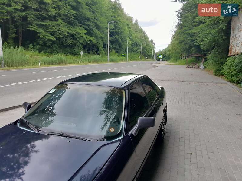 Седан Audi 80 1987 в Кременце