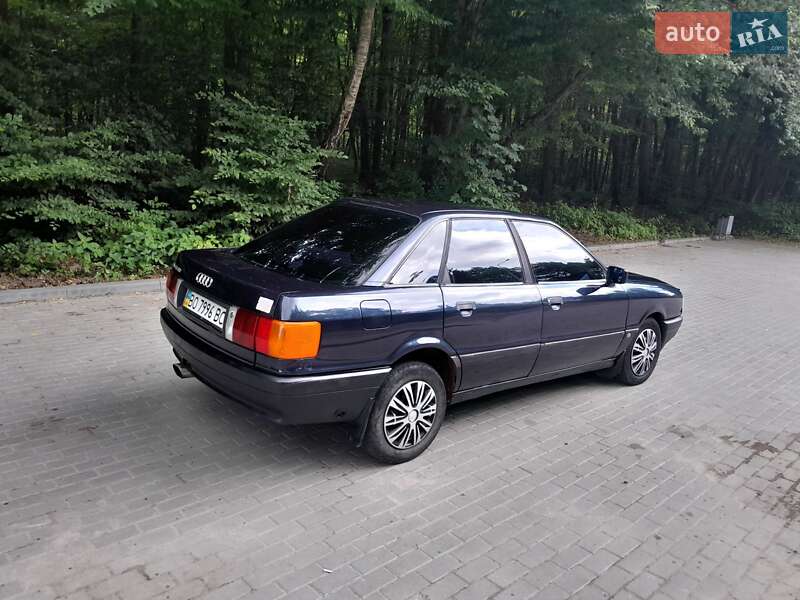 Седан Audi 80 1987 в Кременце
