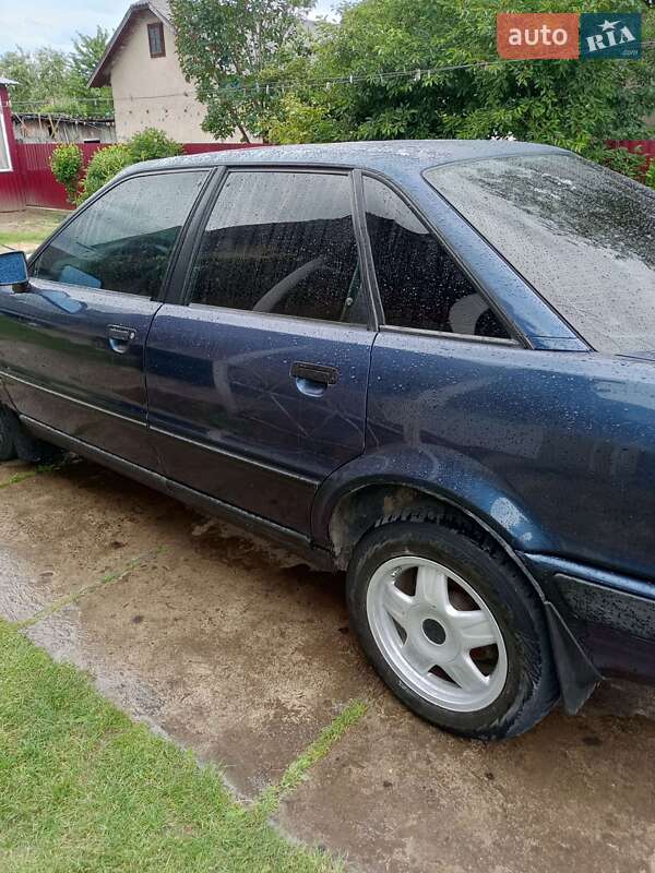 Седан Audi 80 1993 в Банилове