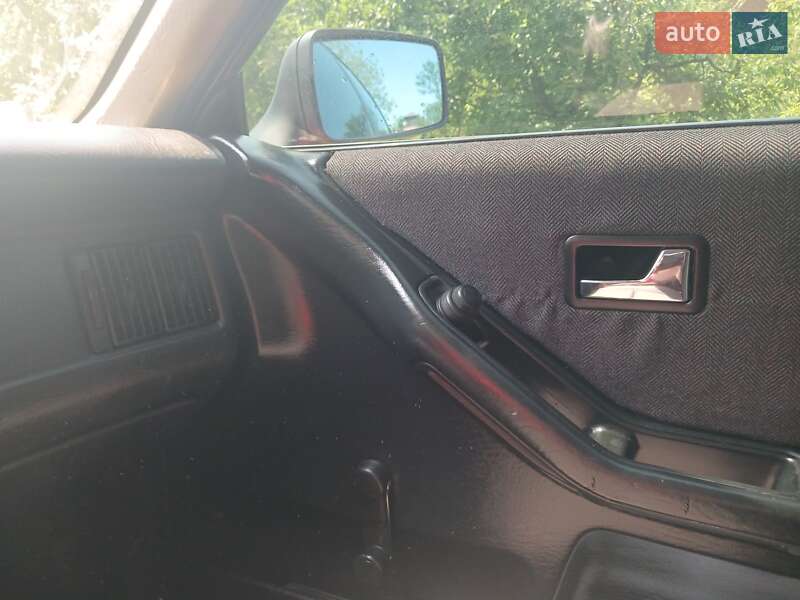 Седан Audi 80 1991 в Монастыриске