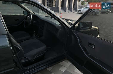 Седан Audi 80 1992 в 