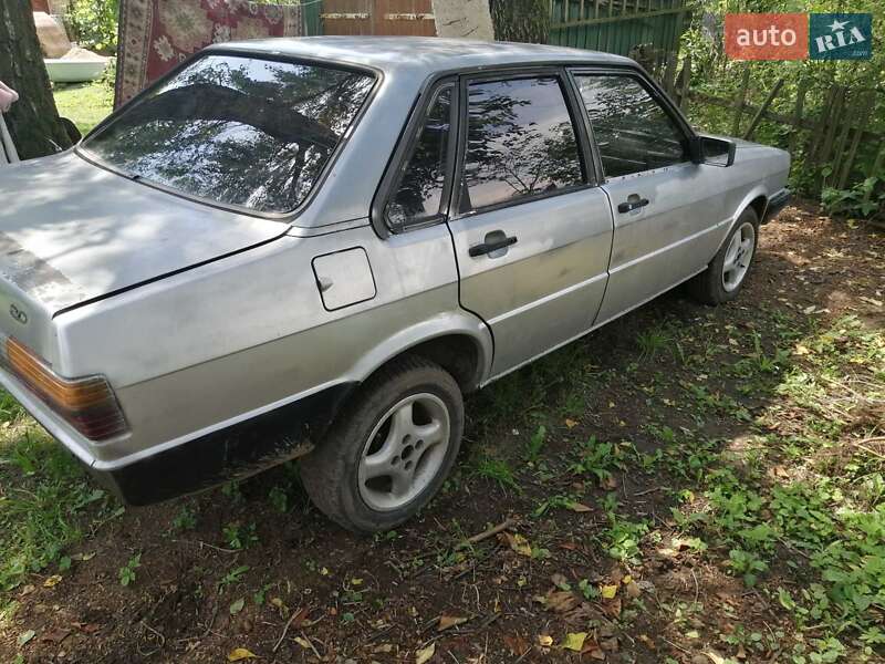 Седан Audi 80 1984 в Луцке фото 2 Седан Audi 80 1984 в Луцке