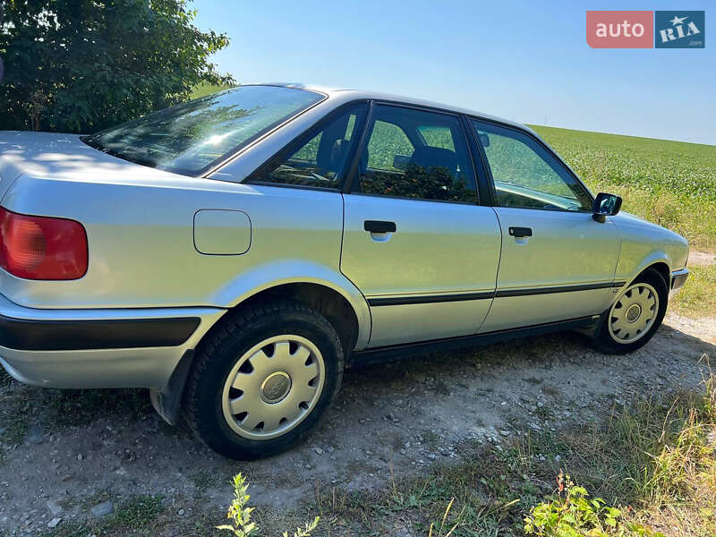 Седан Audi 80 1992 в Радехове