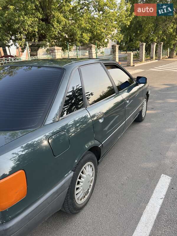 Седан Audi 80 1988 в Вознесенську