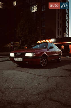 Седан Audi 80 1988 в Калуші