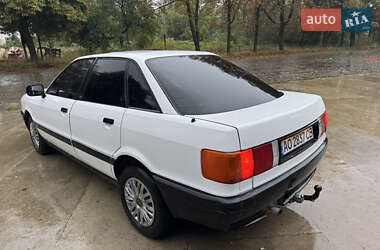 Седан Audi 80 1988 в Тересве