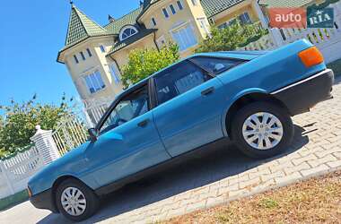 Седан Audi 80 1988 в Черновцах