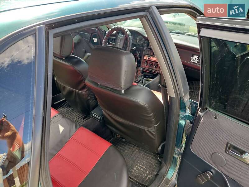 Седан Audi 80 1993 в Решетиловке