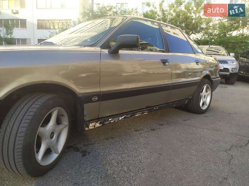 Седан Audi 80 1990 в Киеве