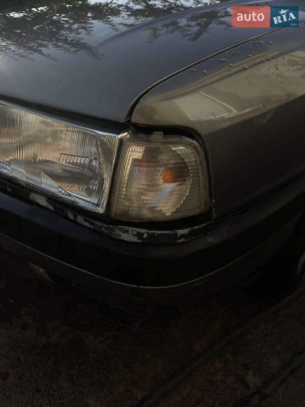 Седан Audi 80 1987 в Днепре