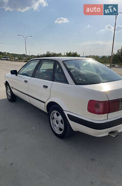 Седан Audi 80 1992 в 