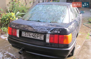 Седан Audi 80 1988 в Виноградове