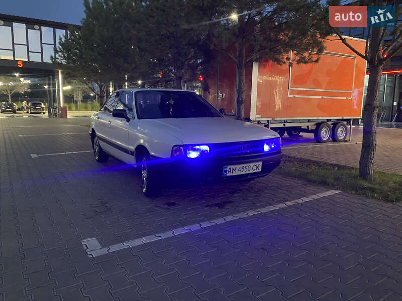 Седан Audi 80 1988 в Ровно