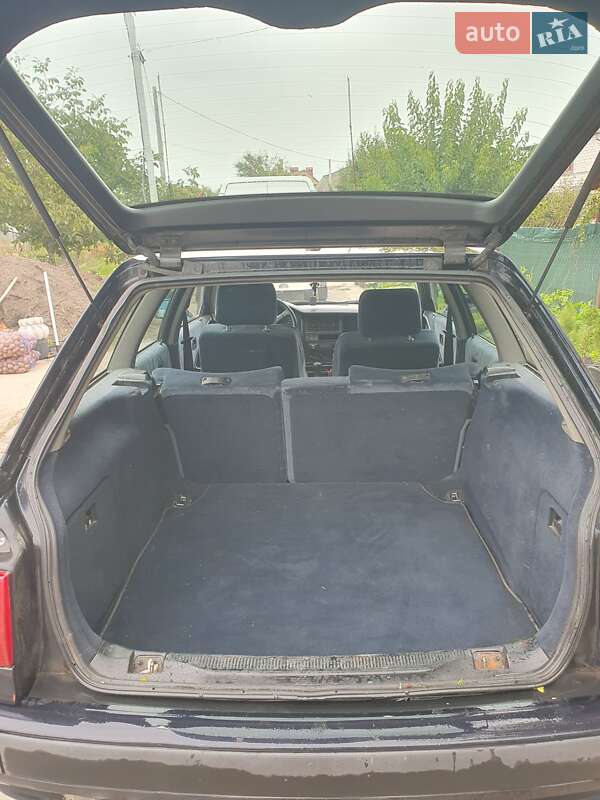 Универсал Audi 80 1993 в Киеве