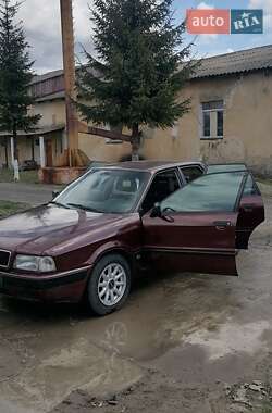Седан Audi 80 1992 в Верховине