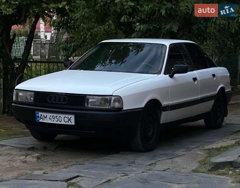 Седан Audi 80 1988 в 
