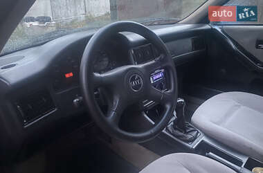 Универсал Audi 80 1993 в 