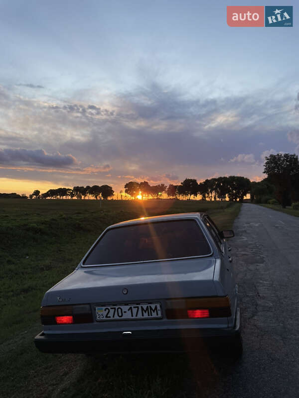 Седан Audi 80 1980 в Бобровице