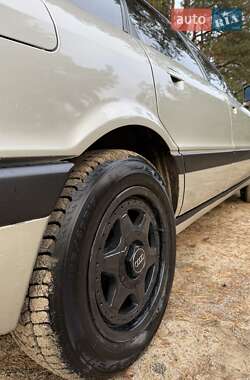 Седан Audi 80 1987 в 