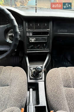 Седан Audi 80 1992 в 