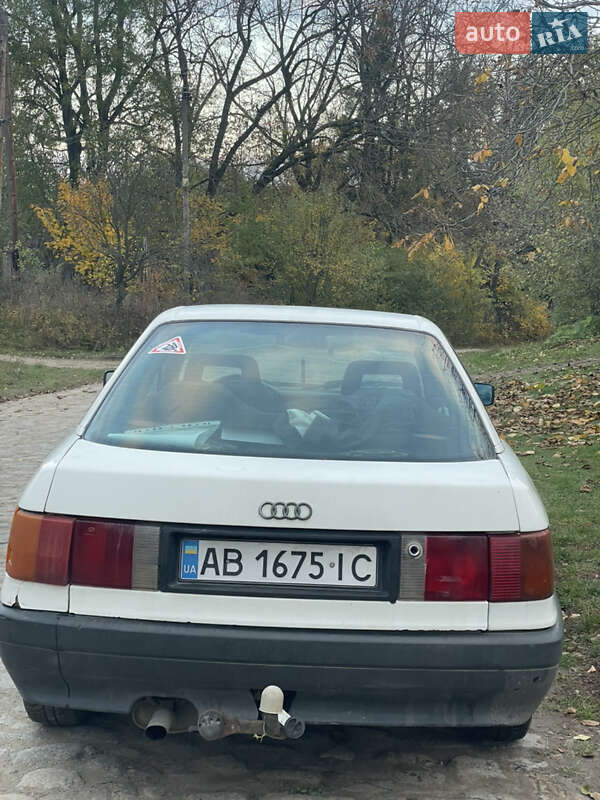 Седан Audi 80 1988 в Виннице