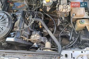 Седан Audi 80 1995 в  фото 13 Седан Audi 80 1995 в