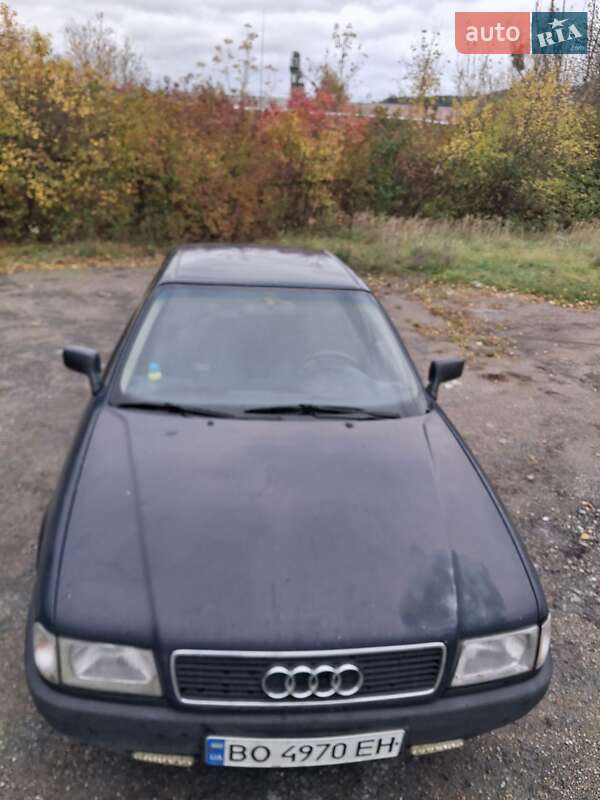 Седан Audi 80 1989 в Кременце