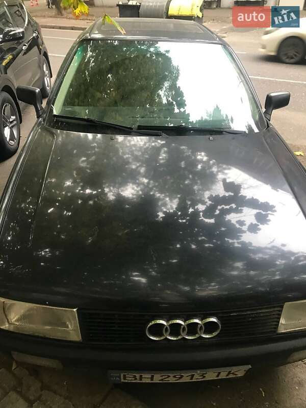 Седан Audi 80 1987 в Одессе