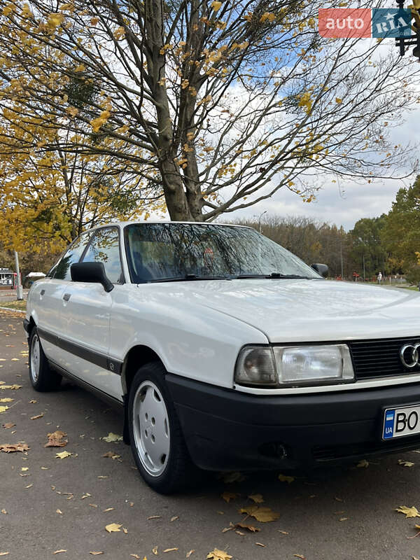 Седан Audi 80 1988 в Рівному