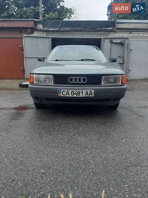 Седан Audi 80 1990 в Киеве