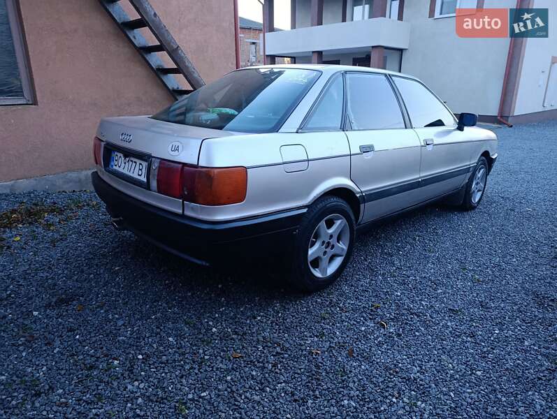 Седан Audi 80 1987 в Ланівці