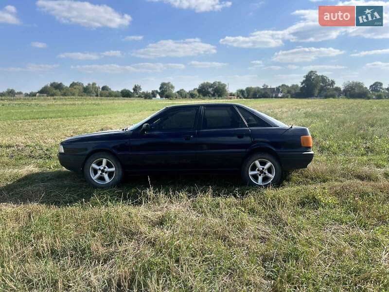 Седан Audi 80 1988 в Уланові фото 22 Седан Audi 80 1988 в Уланові