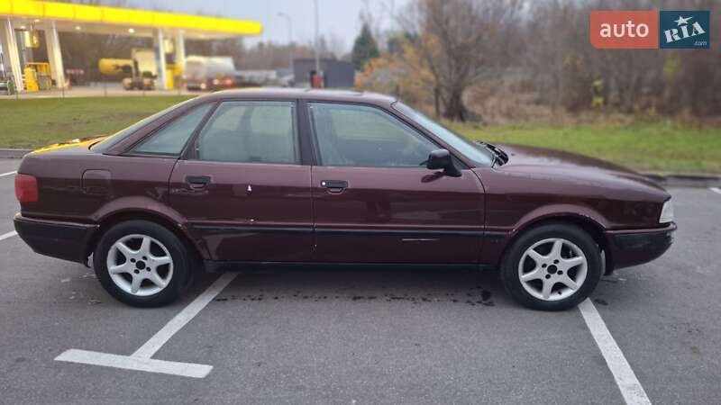 Седан Audi 80 1992 в Василькове