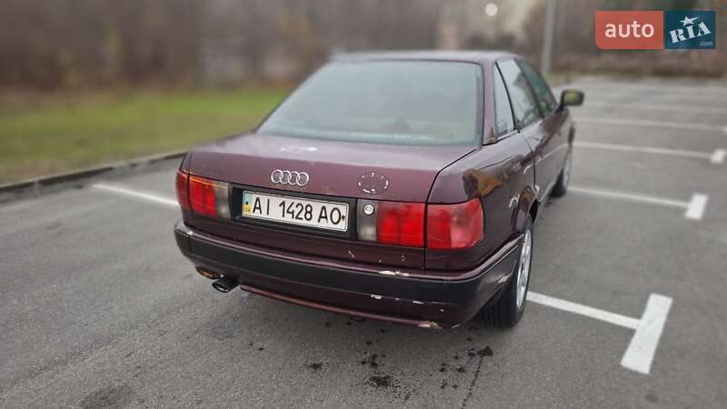 Седан Audi 80 1992 в Василькове