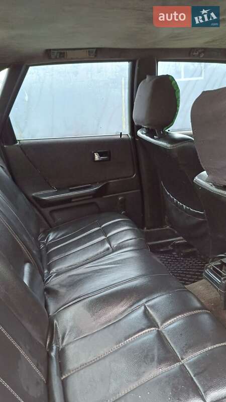 Седан Audi 80 1991 в Дубровиці