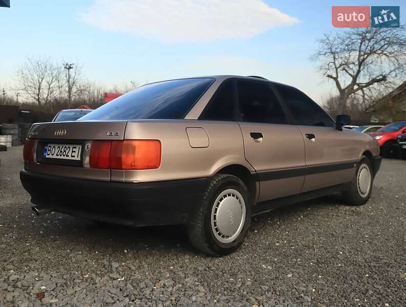 Седан Audi 80 1988 в Кременце фото 3 Седан Audi 80 1988 в Кременце