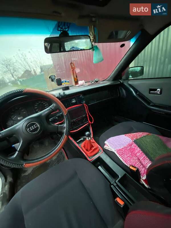 Седан Audi 80 1987 в Баранівці