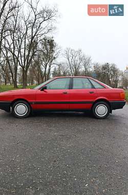 Седан Audi 80 1988 в Гадяче