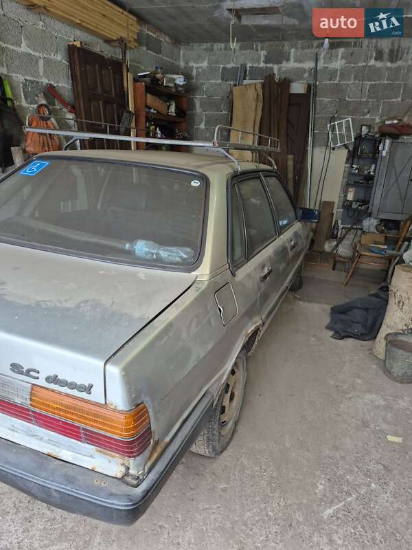 Седан Audi 80 1984 в Львові