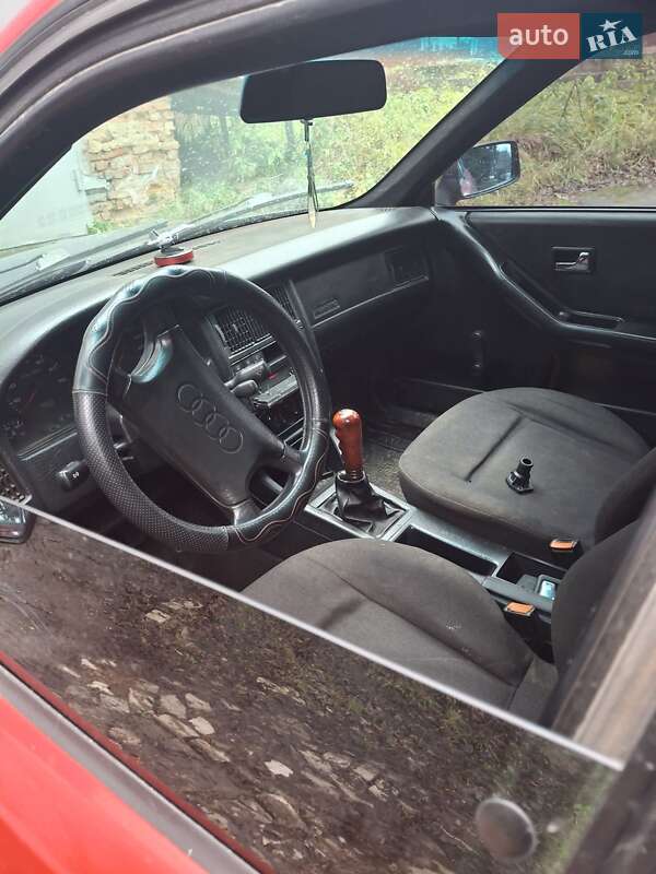 Седан Audi 80 1991 в Глухове