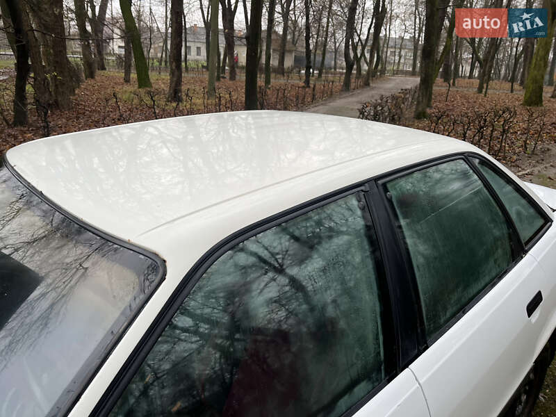 Седан Audi 80 1987 в Хотине