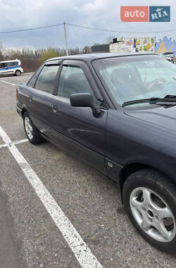 Седан Audi 80 1989 в Черновцах