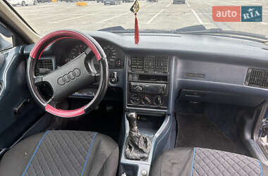 Седан Audi 80 1989 в Черновцах