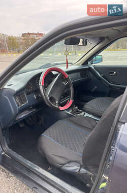 Седан Audi 80 1989 в Черновцах