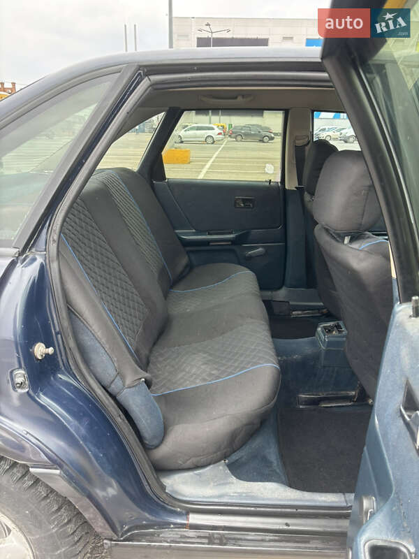 Седан Audi 80 1989 в Черновцах