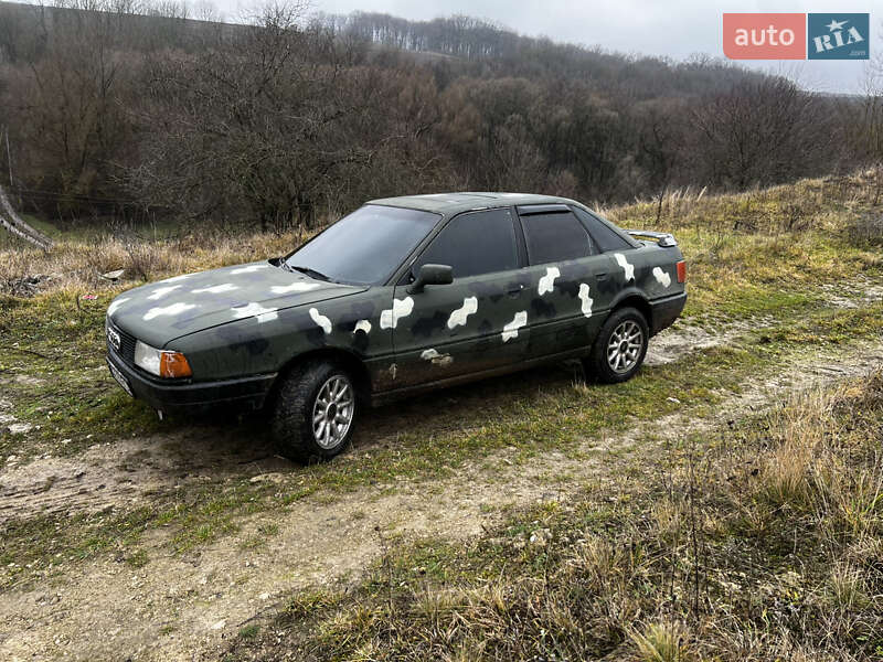 Седан Audi 80 1991 в Городке фото 3 Седан Audi 80 1991 в Городке