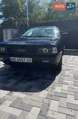 Седан Audi 80 1989 в Каневе